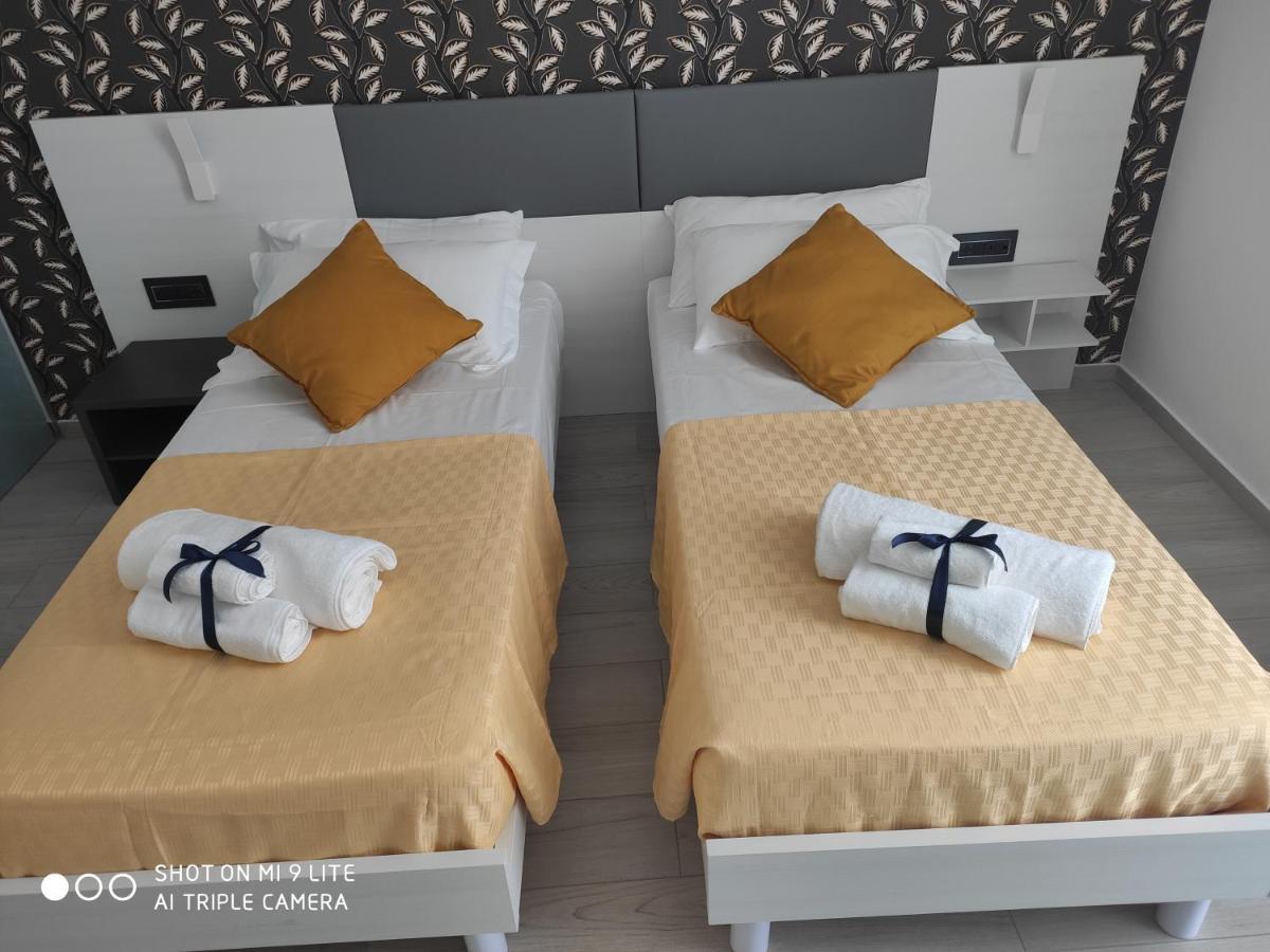 Thalya Luxury Rooms Сиракузы Экстерьер фото